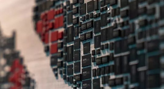 Foto - Artık aşıyla vakit kaybetmiyorlar! Elon Musk milyonlarca insanın beynine...