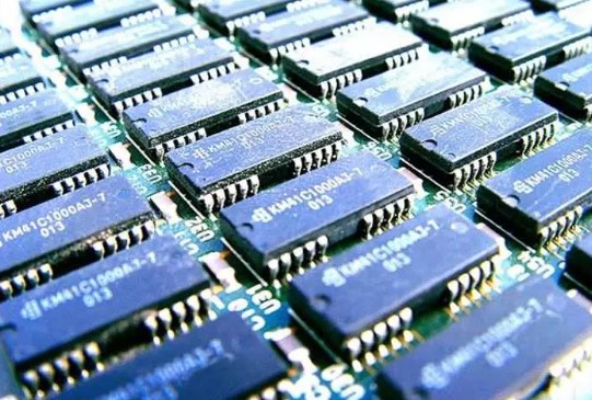 Foto - Artık aşıyla vakit kaybetmiyorlar! Elon Musk milyonlarca insanın beynine...