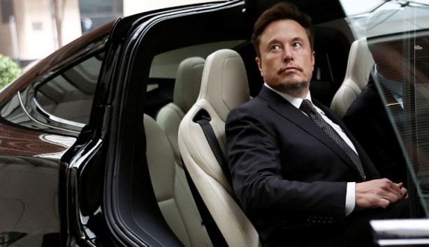 Foto - Elon Musk sorulan soru karşısında donup kaldı