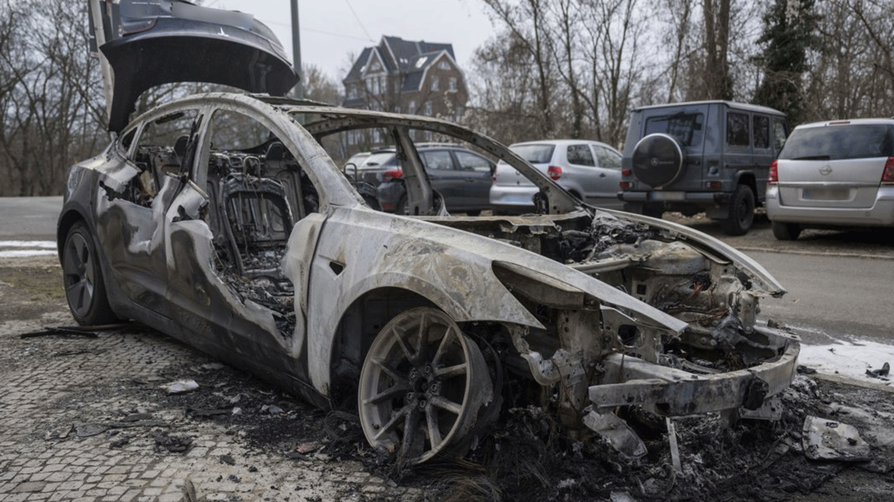 Foto - Elon Musk'a büyük şok: Silahlı saldırı düzenlendi!