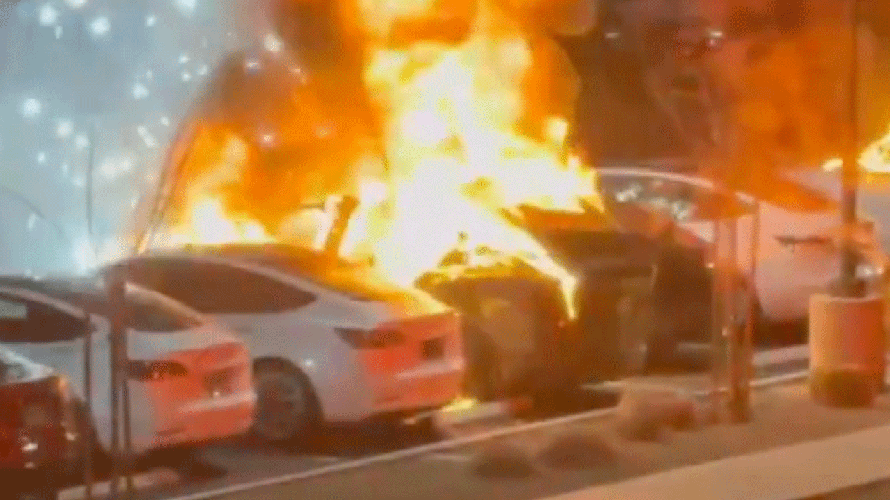 Foto - Elon Musk'a büyük şok: Silahlı saldırı düzenlendi!