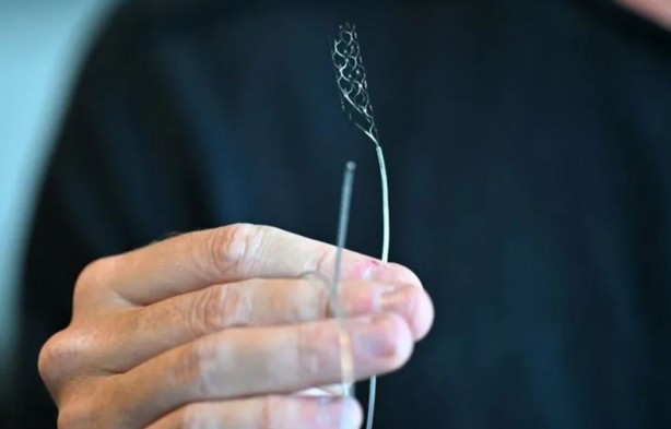 Elon Musk'ın rakibi başardı! Synchron, düşünce ile Apple Vision Pro kullanmayı başardı