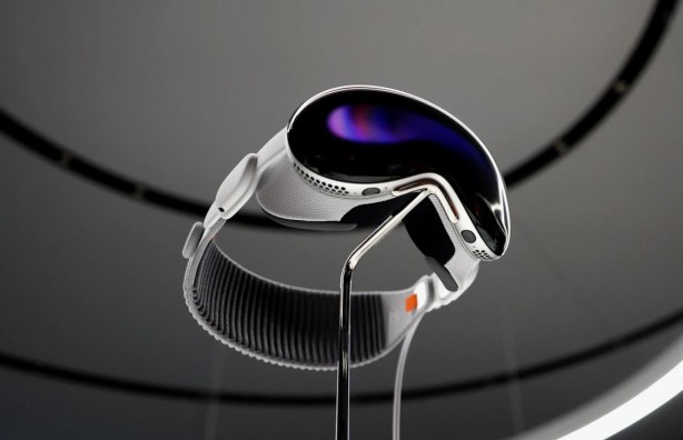 Foto - Elon Musk'ın rakibi başardı! Synchron, düşünce ile Apple Vision Pro kullanmayı başardı