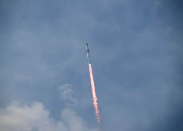 Foto - Elon Musk’ın şirketi ABD’nin casus uydularını fırlattı