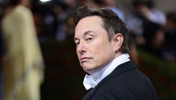 Elon Musk'tan WhatsApp'a şok suçlama