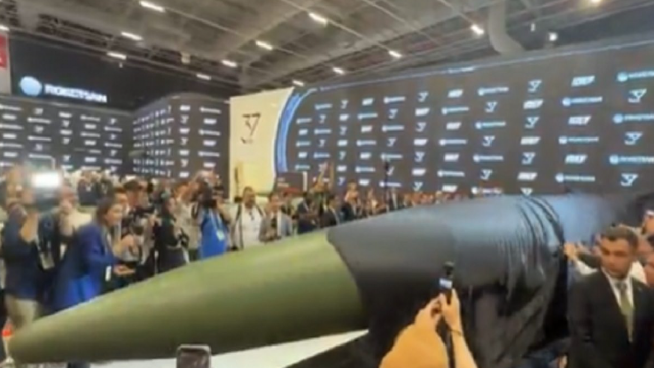 Foto - Emekli albay Tayfun Blok-4 füzesinin menzilini açıkladı! Canlı yayını izleyenler kulaklarına inanamadı