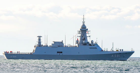 Foto - Emekli albay 'Ufuk' gemisini anlattı! Öyle bir özelliği var ki izleyenler dondu kaldı, Yunanistan'ın vah haline