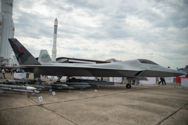 Foto - Emekli albaydan Milli Muharip Uçak'la ilgili şok sözler: Yazılımla ilgili Allah korusun, bunu düşünmek bile istemiyorum