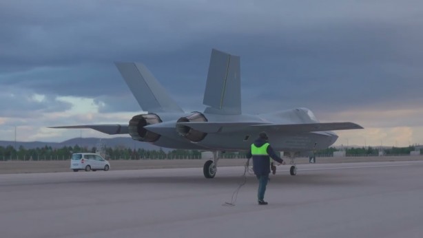 Foto - Emekli albaydan Milli Muharip Uçak'la ilgili şok sözler: Yazılımla ilgili Allah korusun, bunu düşünmek bile istemiyorum