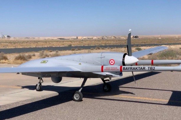 Foto - Emekli asker açıkladı! 'Onlar aldı, biz de niye Bayraktar TB2 SİHA yok?' deyip Türkiye'nin kapısını çaldılar