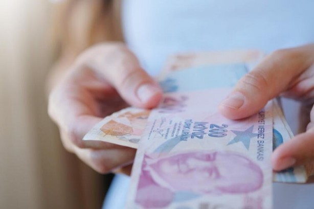 Emekli bayram ikramiyesi ve emekli maaşları ile ilgili yeni tahmin!