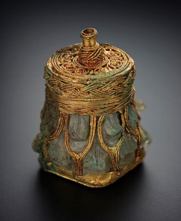 Foto - Emekli işadamı tarlada hazine buldu! Paha biçilemiyor