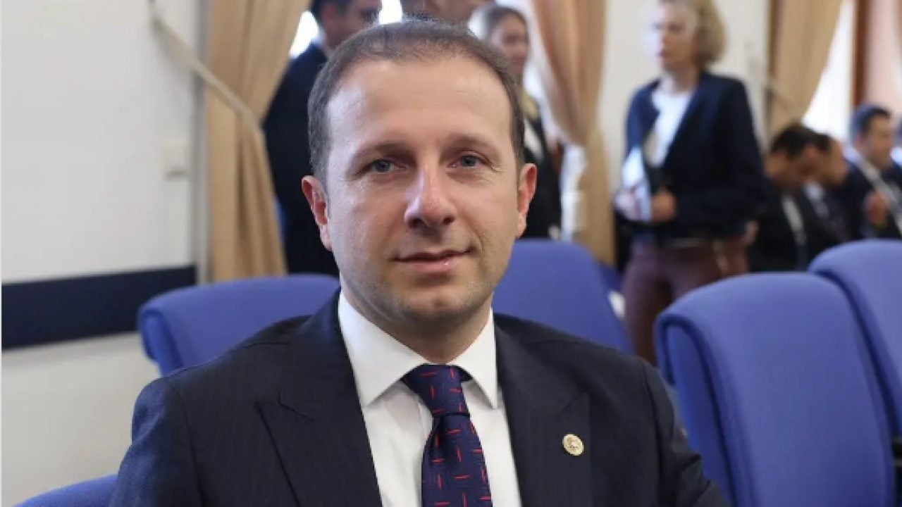 Foto - Emekli maaşlarına ilave artış yapılacak! AK Parti kurmayları ve uzman isimler duyurdu