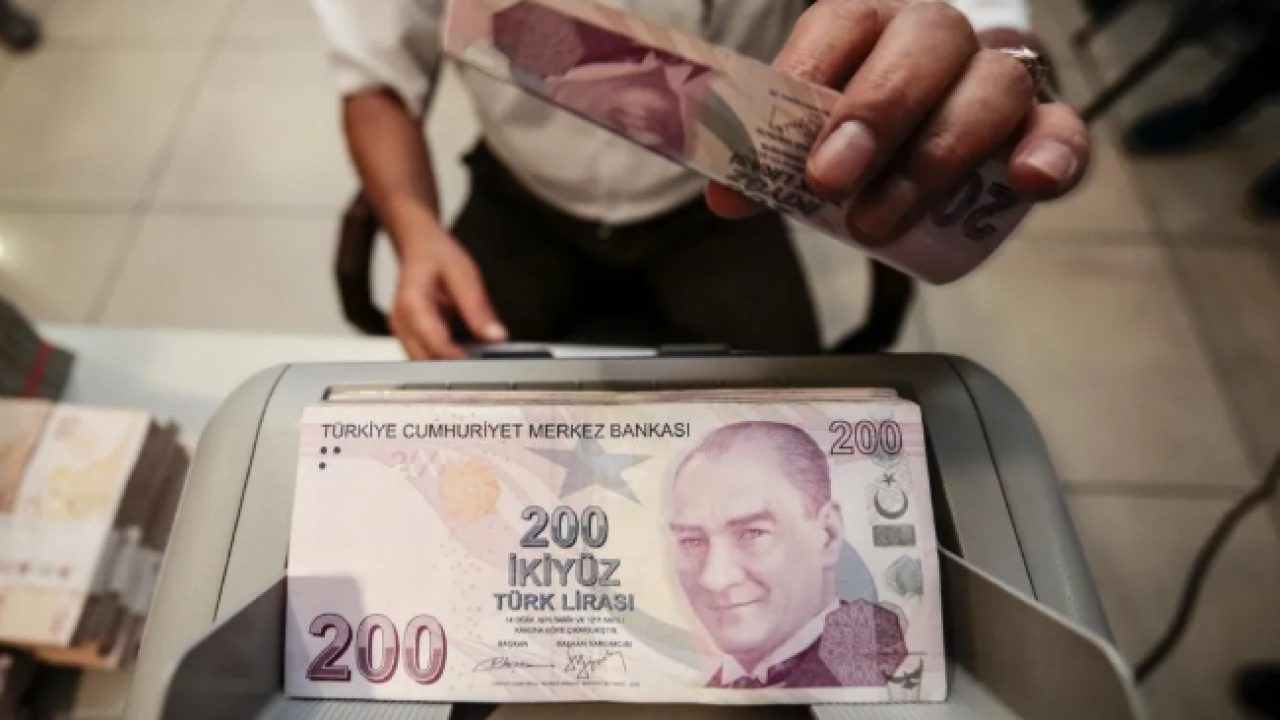 Foto - Emekli maaşlarına ilave artış yapılacak! AK Parti kurmayları ve uzman isimler duyurdu
