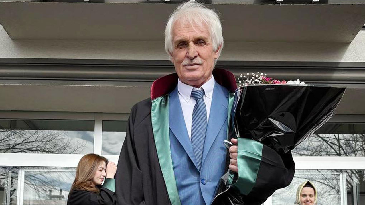 Foto - Emekli öğretmen çocukluk hayaline ulaştı! 64 yaşında avukat oldu