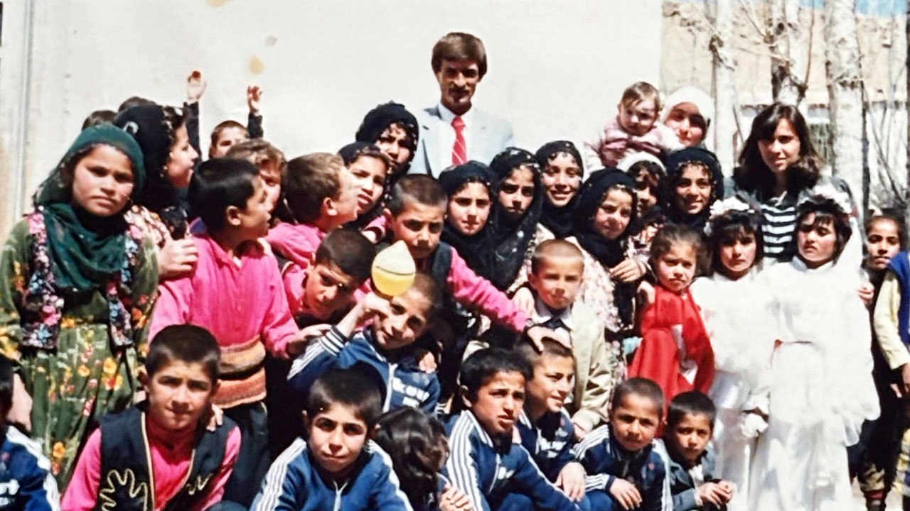 Foto - Emekli öğretmen çocukluk hayaline ulaştı! 64 yaşında avukat oldu