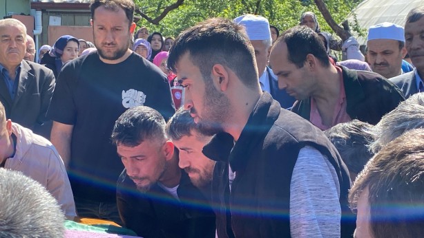 Foto - Emekli oldu, oğlunu evlendirebilmek için çalışmaya devam etti.. Maden kazasında hüzünlendiren gerçek!