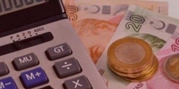 Foto - Emekli olmadan toplu para çekilebilir mi? 