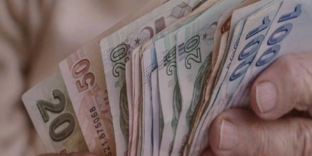 Foto - Emekli olmadan toplu para çekilebilir mi? 