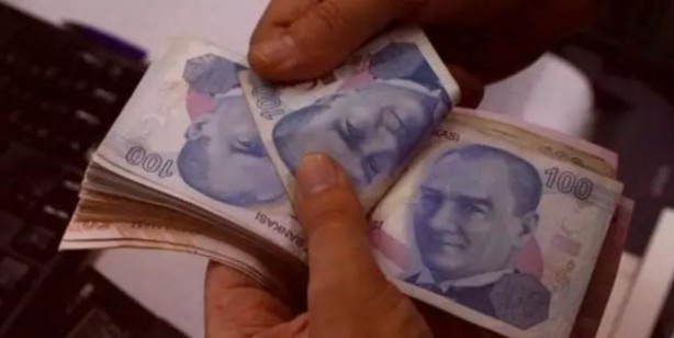 Foto - Emekli olmadan toplu para çekilebilir mi? 