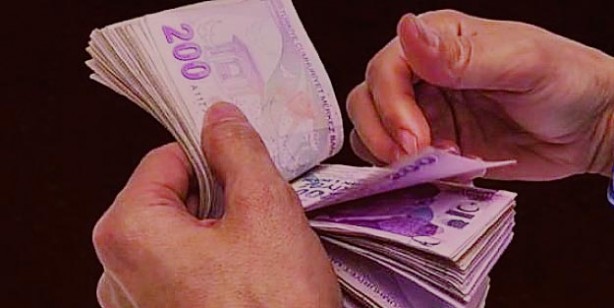 Foto - Emekli olmadan toplu para çekilebilir mi? 