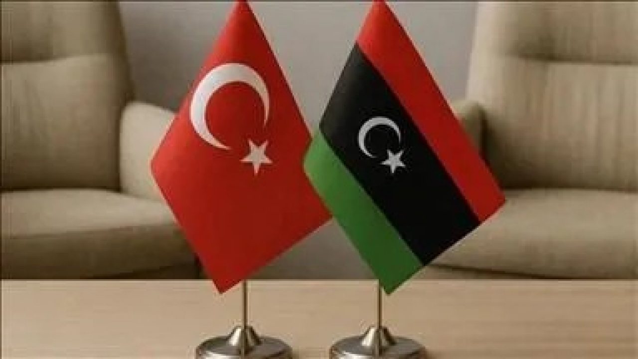 Foto - Emekli tümamiral 'darbeyi vurduk' diyerek duyurdu: Orada Türkiye'ye 550 yıl yetecek doğalgaz var