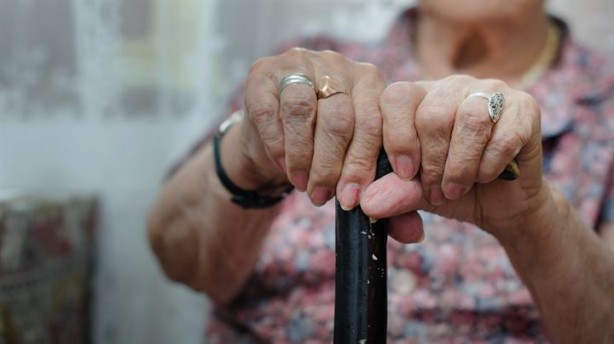 Foto - Emekli vatandaşa en az 255 TL zam