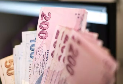 Foto - Emekliler 'Büyük sorun' diyerek AK Partili isimleri telefon yağmuruna tutmuştu! Başkan Erdoğan gündem olacak talimatı verdi