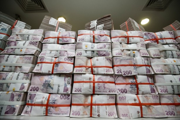 Foto - Emekliler dikkat! SGK hepsinin peşine düştü, emekli maaşlarınız faiziyle geri alınabilir