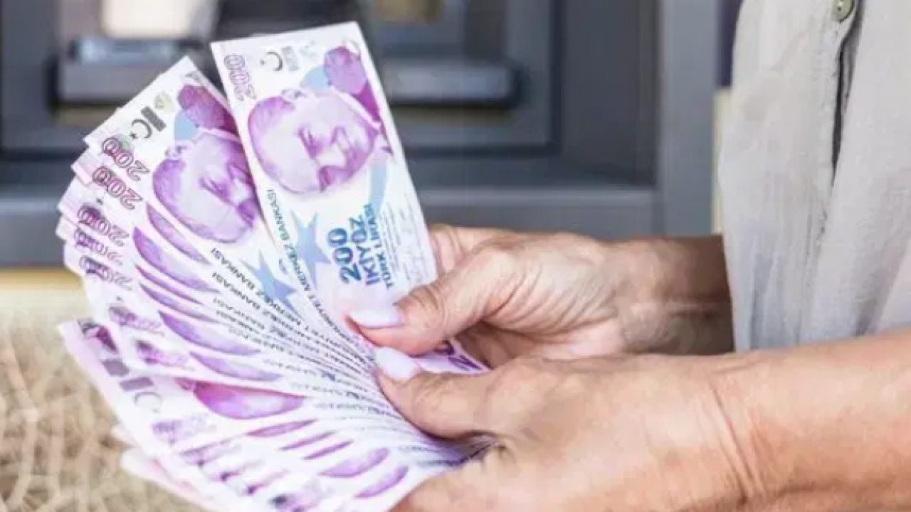 Foto - Emeklilere 35 bin TL'ye varan nakit fırsatı! Anında hesaba yatıyor