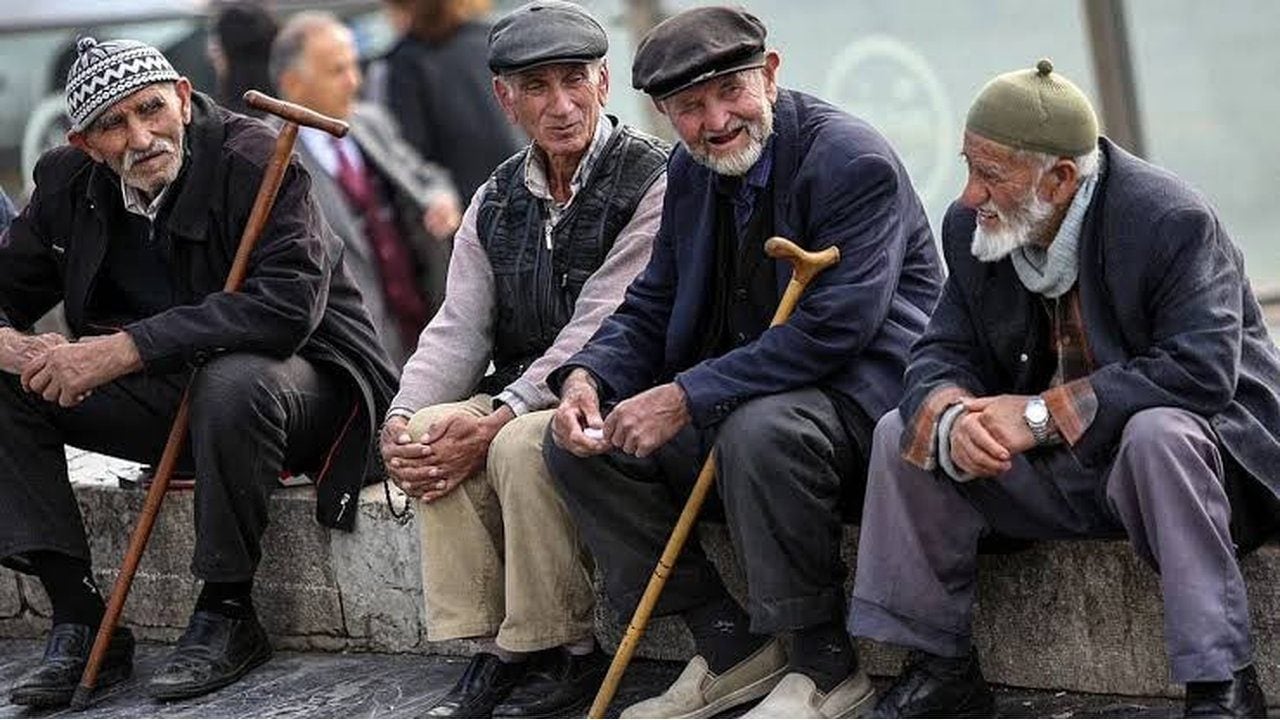 Foto - Emeklilere ek zam mı geliyor? Bütçedeki yüzde 66’lık gizli detay heyecana yol açtı