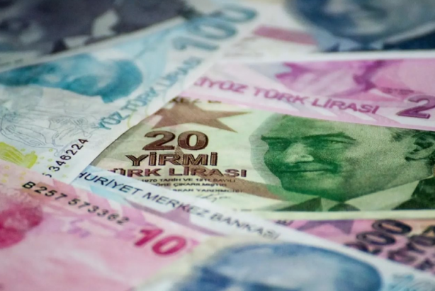 Foto - Emeklilere zam geliyor! Yeni en düşük emekli maaşını tüm Türkiye'ye az önce canlı yayında ilan etti