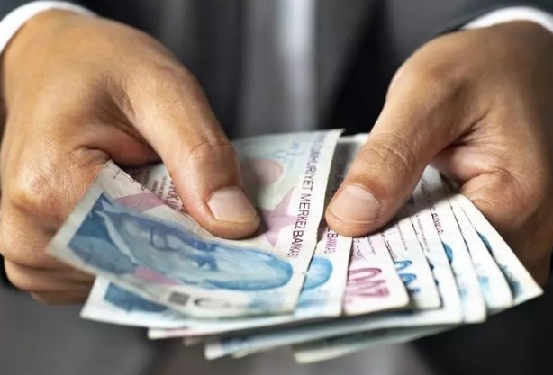 Emeklilere zam tahmini! SSK ve Bağ-Kur'lu ne kadar alacak?