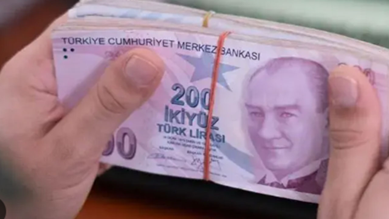 Foto - Emeklilerin maaş hesabına 1969 lira yatacak! Kötü haber geldi