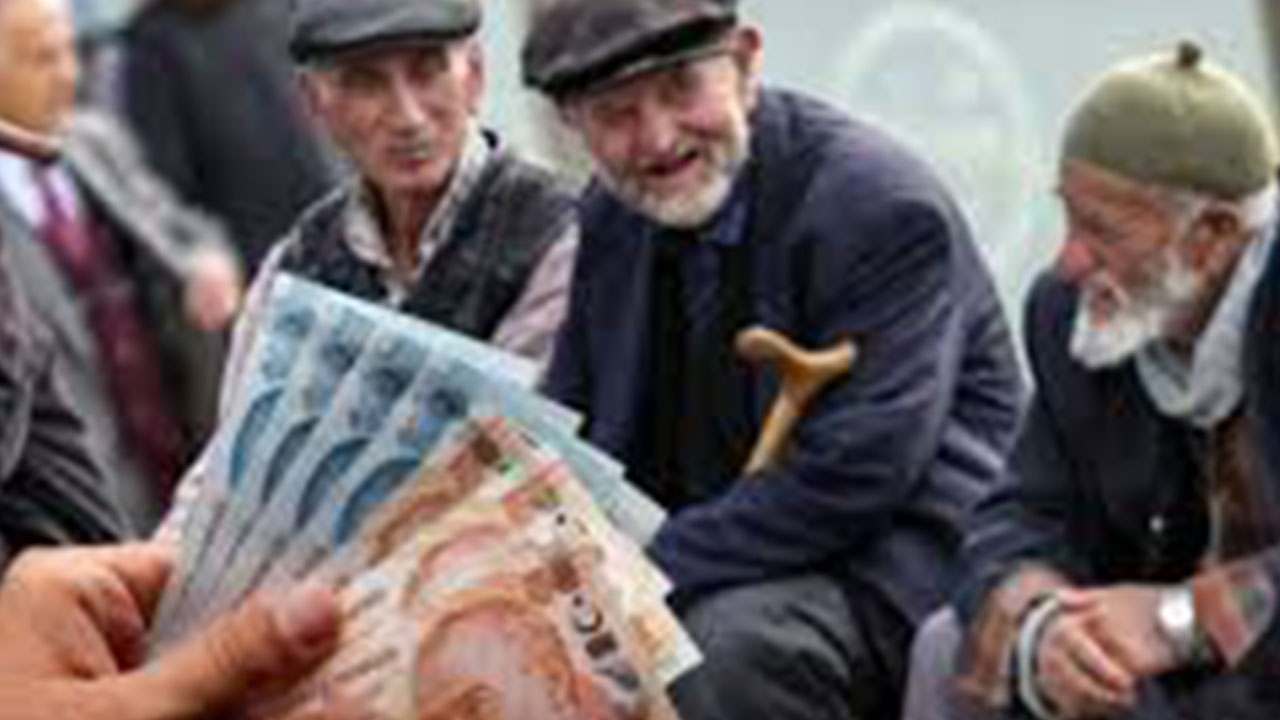 Foto - Emeklilerin maaş hesabına 1969 lira yatacak! Kötü haber geldi