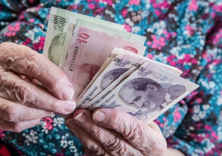 Foto - Emeklilerin yüzü gülecek mi? Taban maaş ne olur? Refah payı var mı? Kim, ne kadar alacak? 