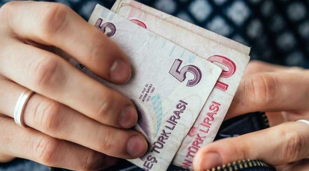 Foto - Emeklilerinin zam oranı yüzde 2.77 olarak görünüyor