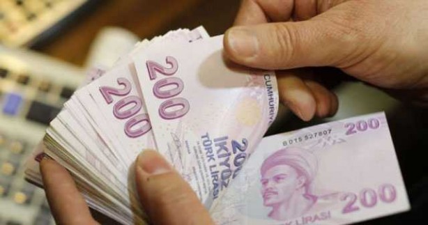 Emeklilerinin zam oranı yüzde 2.77 olarak görünüyor