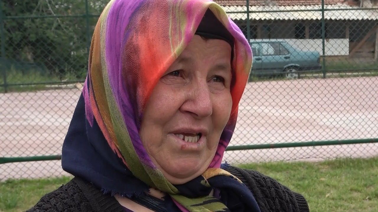 Foto - Emekliye bu yapılır mı: Allah sizi bildiği gibi yapsın