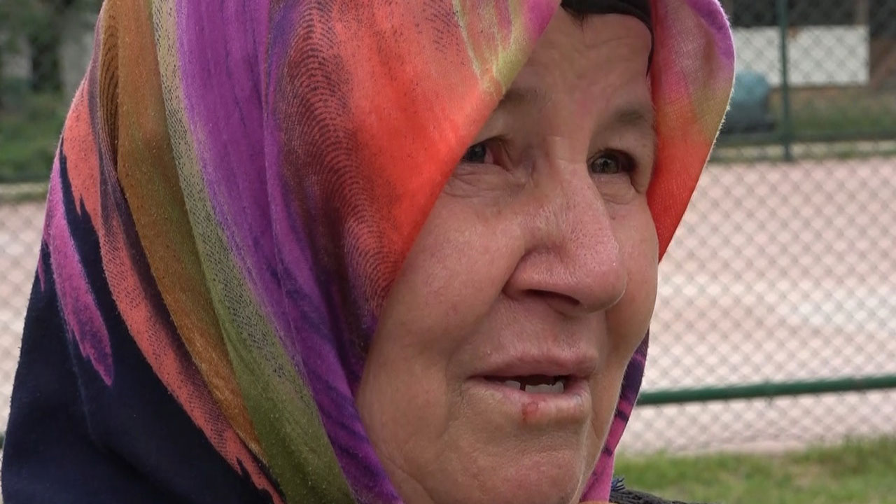 Foto - Emekliye bu yapılır mı: Allah sizi bildiği gibi yapsın