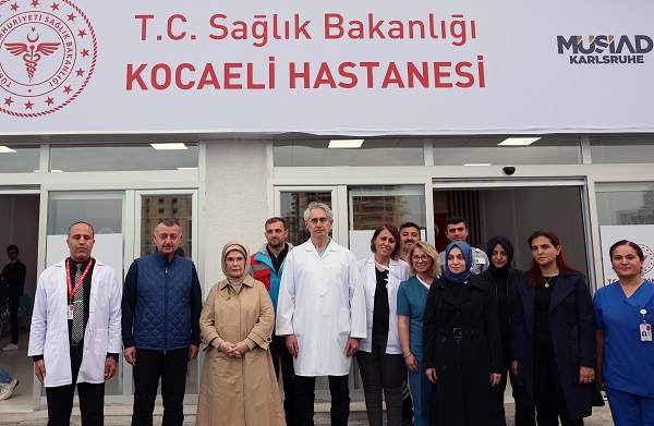 Foto - Emine Erdoğan depremzedelerle bir araya geldi