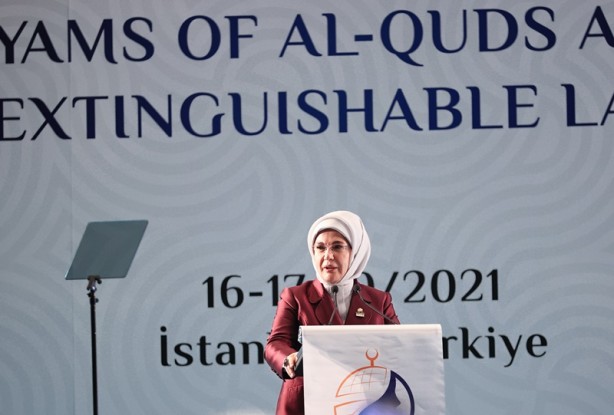 Foto - Emine Erdoğan gözyaşlarını tutamadı
