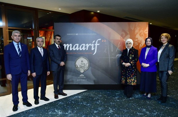 Foto - Emine Erdoğan: "Herkesin maarif tarihimize dair bu özel sergiyi ziyaret etmesini temenni ediyorum"