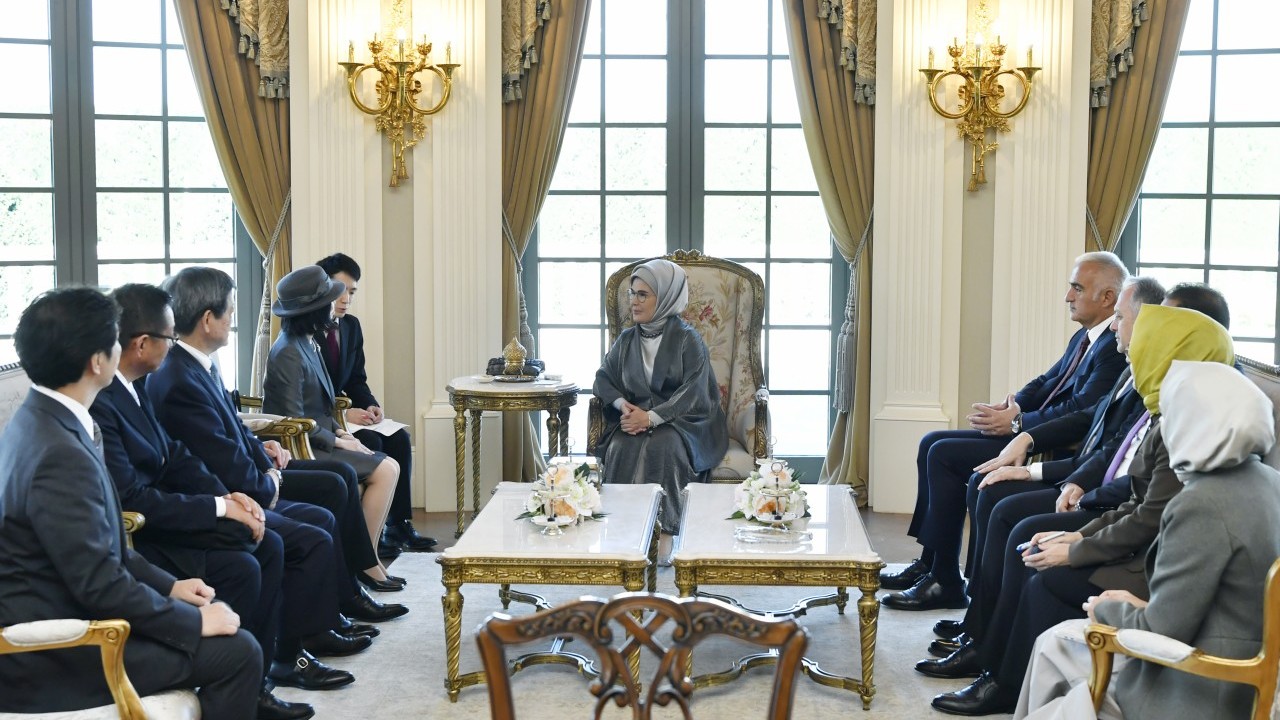 Emine Erdoğan, Japonya Altes Prensesi Mikasa ile görüştü...