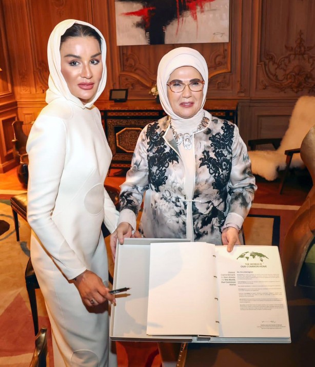 Foto - Emine Erdoğan Katar Emiri'nin annesi Şeyha Moza binti Nasır'la ile görüştü