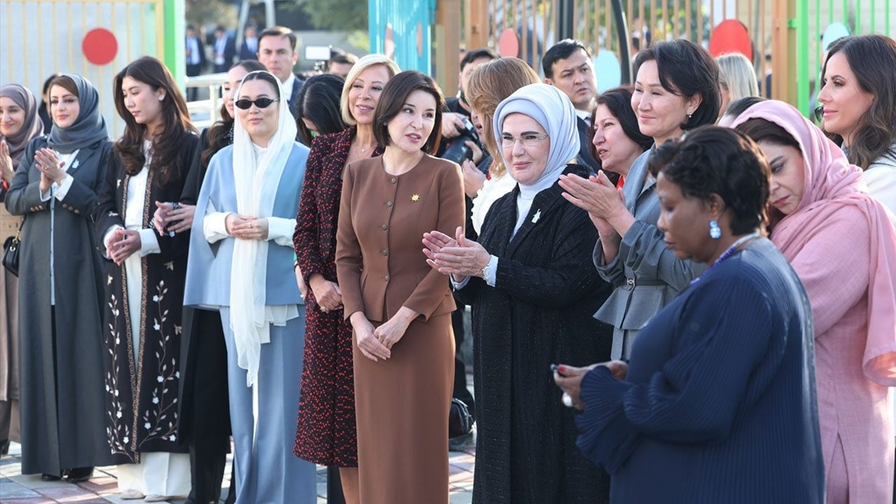 Foto - Emine Erdoğan’dan Özbekistan'da özel açılış