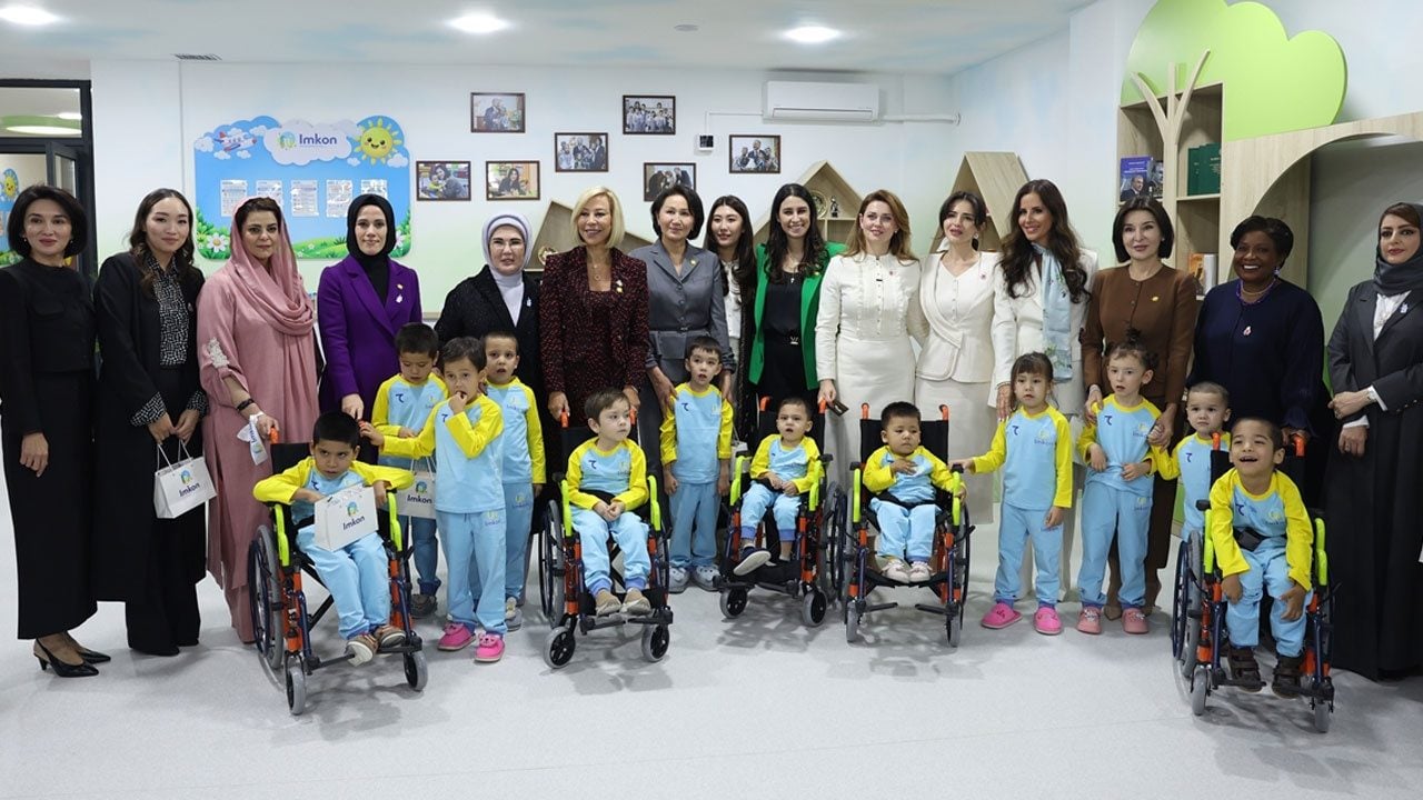 Foto - Emine Erdoğan’dan Özbekistan'da özel açılış