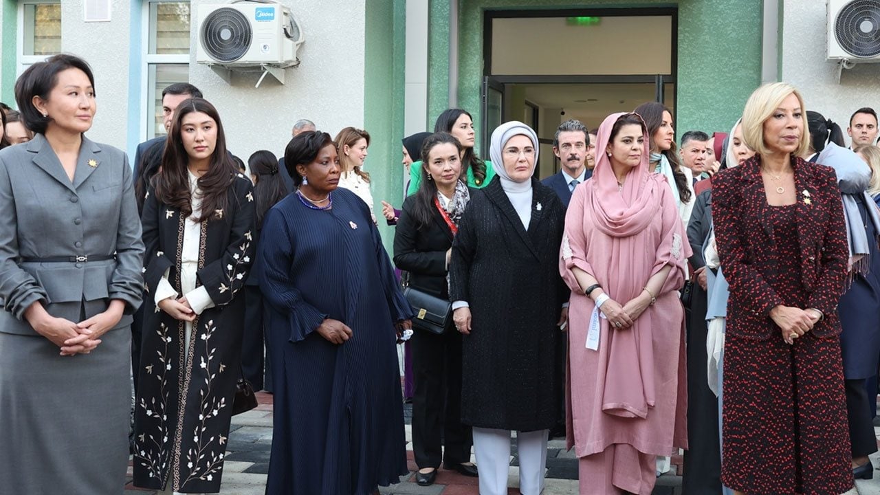Foto - Emine Erdoğan’dan Özbekistan'da özel açılış