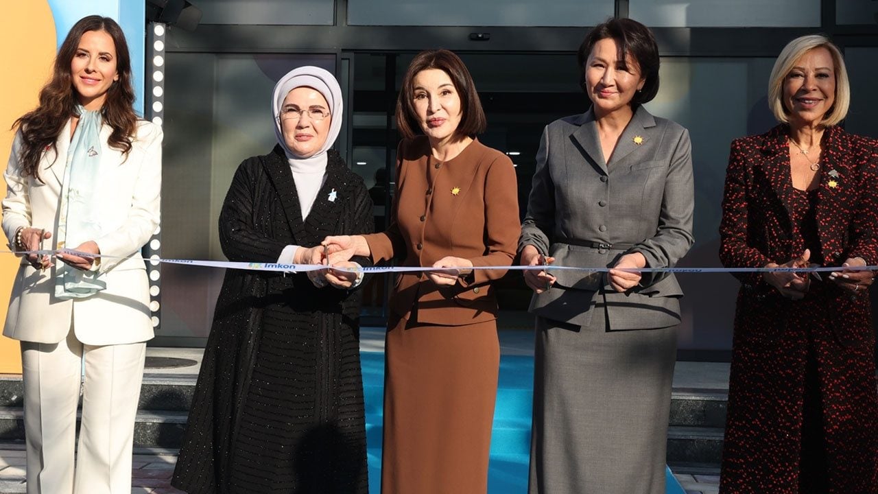 Foto - Emine Erdoğan’dan Özbekistan'da özel açılış