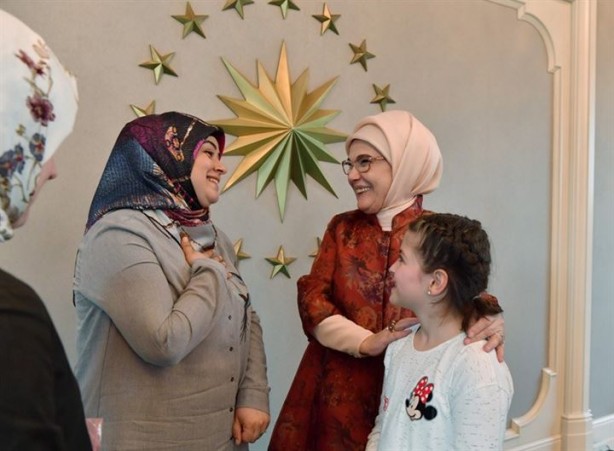 Foto - Emine Erdoğan'dan özel harekatçıların eşlerine yemek